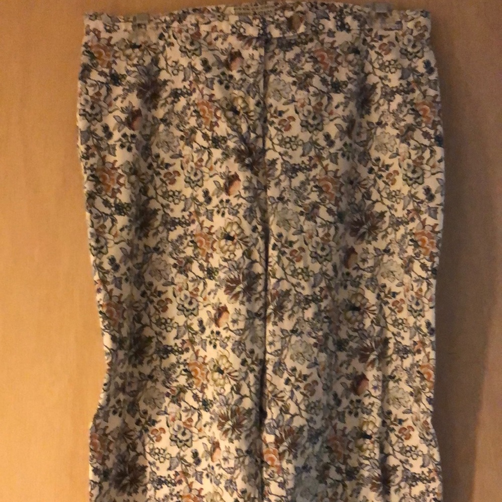 Floral capris